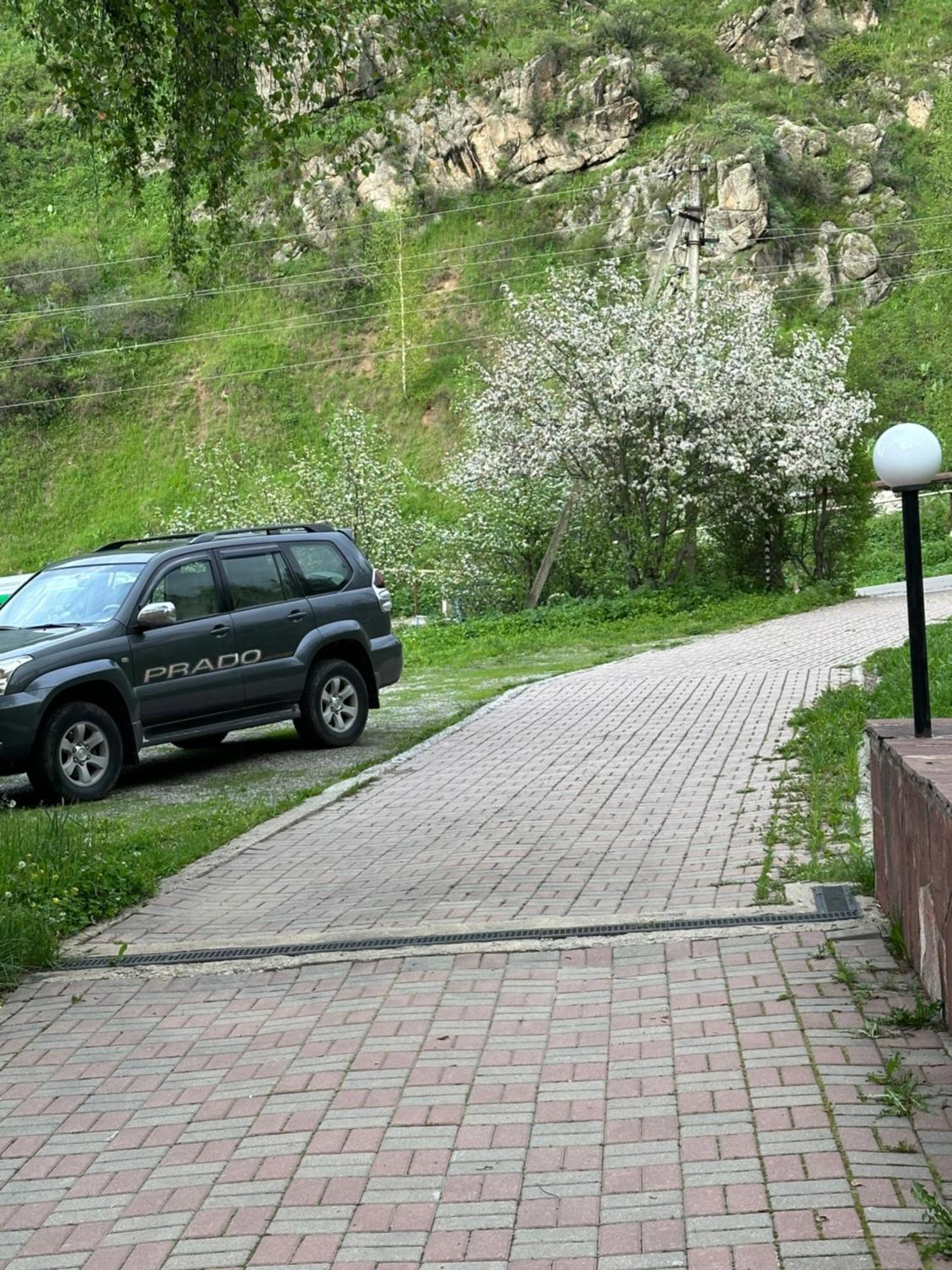 Горная Сказка Hotel Besqaynar Bagian luar foto